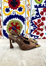 Carica l'immagine nel visualizzatore di Gallery, Slingback marrone punta in metallo
