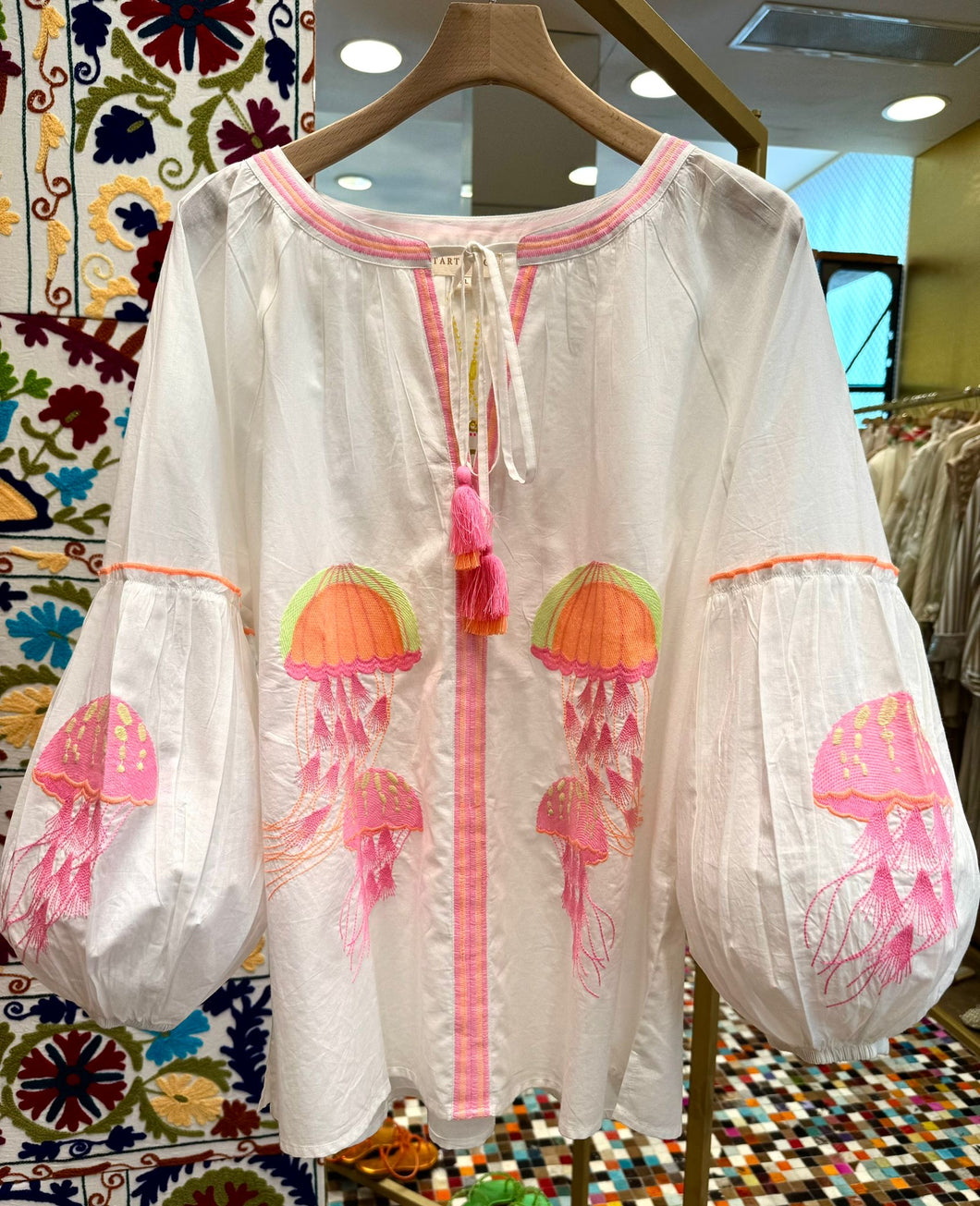Camicia con ricamo medusa