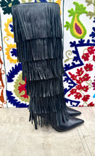 Carica l'immagine nel visualizzatore di Gallery, Stivale con frange
