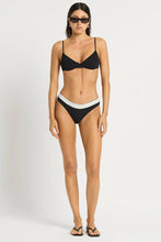 Carica l'immagine nel visualizzatore di Gallery, FOSCA CROP + RIO BRIEF

