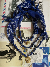 Carica l&#39;immagine nel visualizzatore di Gallery, COLLANA BANDANA - BLUETTE (D)
