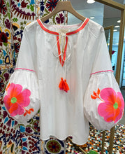 Carica l&#39;immagine nel visualizzatore di Gallery, Camicia con ricamo floreale
