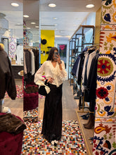 Carica l&#39;immagine nel visualizzatore di Gallery, Mini Bag in Velluto Nero con Fiocco
