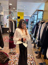 Carica l&#39;immagine nel visualizzatore di Gallery, Mini Bag in Velluto Nero con Fiocco
