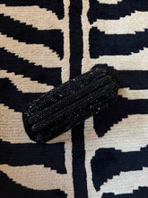 Carica l&#39;immagine nel visualizzatore di Gallery, Clutch Strassata Nera
