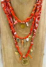 Carica l&#39;immagine nel visualizzatore di Gallery, COLLANA BANDANA - ARANCIO SCURO (F)
