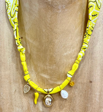 Carica l&#39;immagine nel visualizzatore di Gallery, COLLANA BANDANA - GIALLO LIMONE (G)
