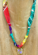 Carica l'immagine nel visualizzatore di Gallery, COLLANA BANDANA - MIX VARI COLORI (K)
