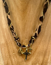 Carica l'immagine nel visualizzatore di Gallery, COLLANA BANDANA - CIONDOLI LEOPARDO (P)
