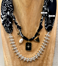 Carica l'immagine nel visualizzatore di Gallery, COLLANA BANDANA - NERO (T)
