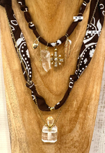 Carica l&#39;immagine nel visualizzatore di Gallery, COLLANA BANDANA - MARRONE (M)
