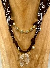 Carica l&#39;immagine nel visualizzatore di Gallery, COLLANA BANDANA - MARRONE (M)
